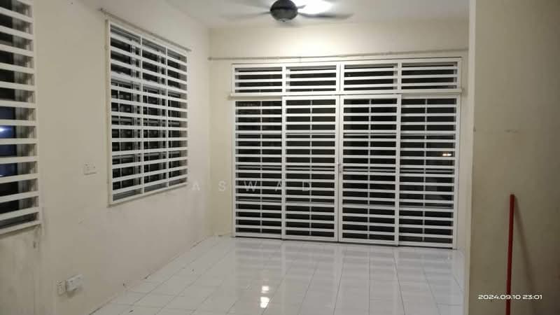 2-storey Terraced House for Sale in Teluk Kumbar (Bayan Lepas) - Aswad . - Interior - PropertyGuru.com.my