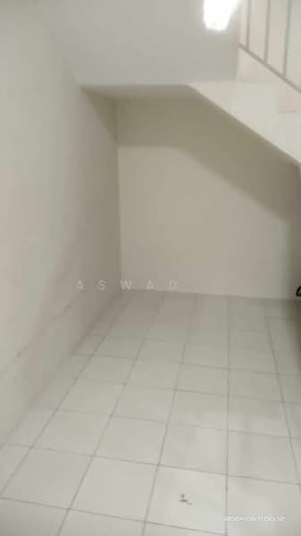2-storey Terraced House for Sale in Teluk Kumbar (Bayan Lepas) - Aswad . - Interior - PropertyGuru.com.my