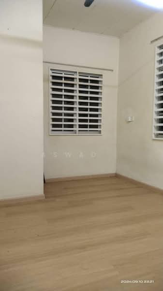 2-storey Terraced House for Sale in Teluk Kumbar (Bayan Lepas) - Aswad . - Interior - PropertyGuru.com.my