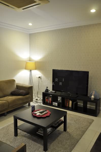 2-storey Terraced House for Sale in Cyberjaya (Selangor) - Fazri Omar - Living Room - PropertyGuru.com.my