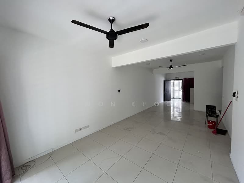 Terraced House for Rent in Bandar Tropicana Aman (Telok Panglima Garang) - Simon Khoo - Living Room - PropertyGuru.com.my