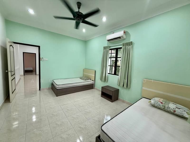 Bungalow for Rent in Ipoh (Perak) - Angielina Chooi - Bedroom - PropertyGuru.com.my