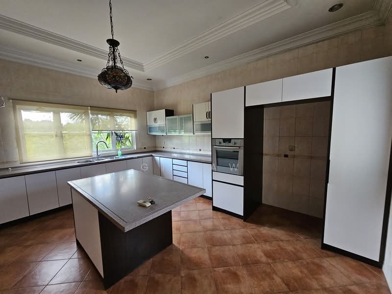 Bungalow for Rent in Bandar Baru Bangi (Selangor) - GT Saw - Kitchen - PropertyGuru.com.my