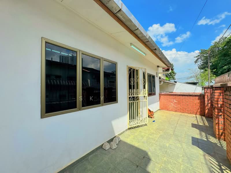 2-storey Terraced House for Sale in Taman Pelangi (Johor Bahru) - Sky Tan - Exterior - PropertyGuru.com.my