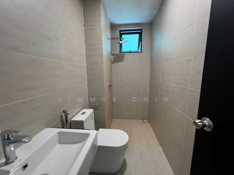 Sapphire On The Park untuk Untuk Dijual - RM 901,254, Apr 2026 - Bathroom - PropertyGuru.com.my