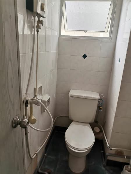 Condominium for Rent at N-Park Condominium - Jinelle Ong - Bathroom - PropertyGuru.com.my