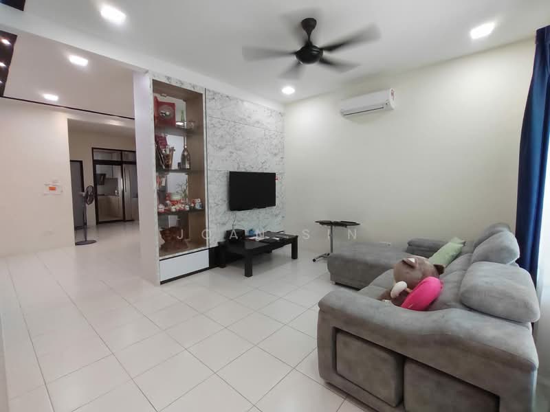 2-storey Terraced House for Sale in Taman Sri Saujana (Kota Tinggi) - Joan Sin - Living Room - PropertyGuru.com.my