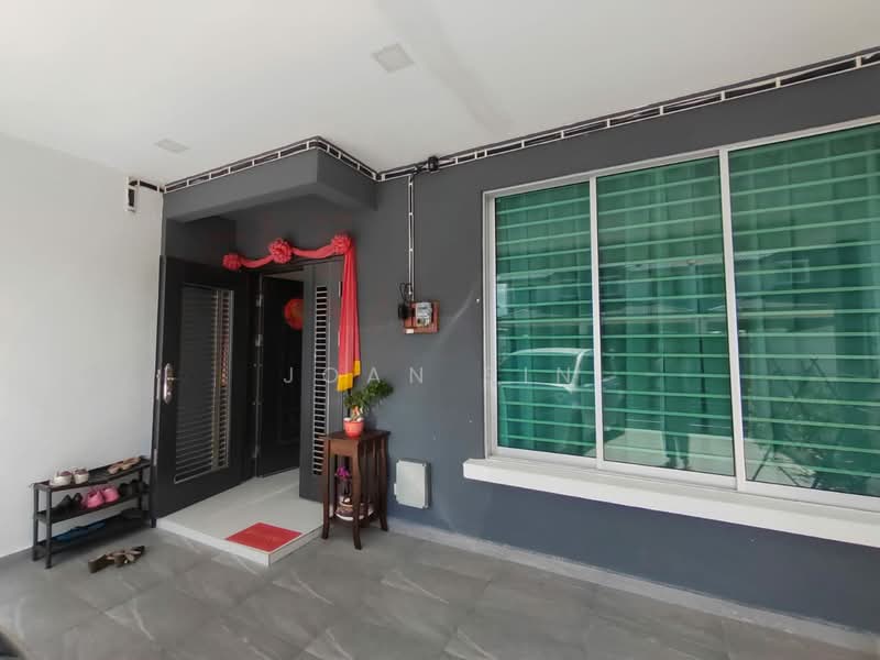 2-storey Terraced House for Sale in Taman Sri Saujana (Kota Tinggi) - Joan Sin - Entrance - PropertyGuru.com.my
