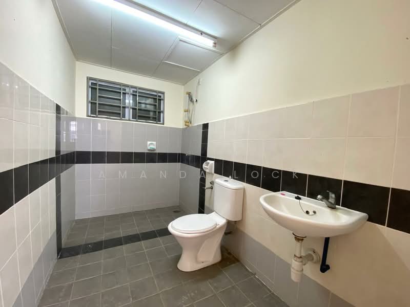 Service Residence for Rent at Koi Kinrara - Amanda Lock - Bathroom - PropertyGuru.com.my