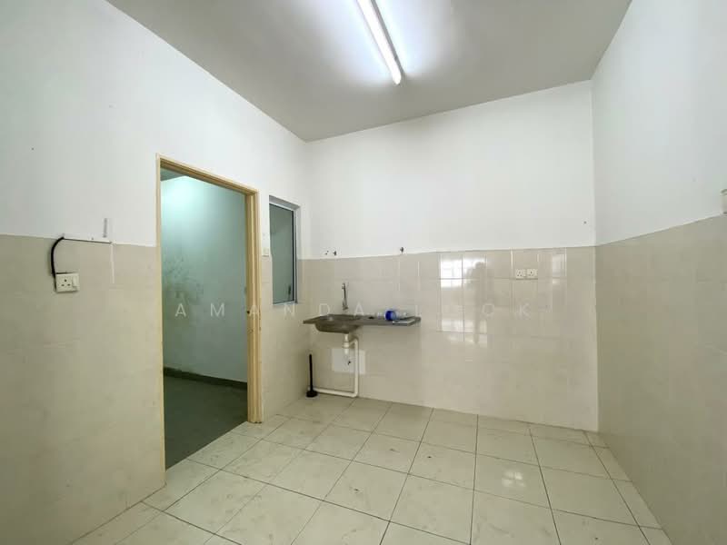 Service Residence for Rent at Koi Kinrara - Amanda Lock - Kitchen - PropertyGuru.com.my