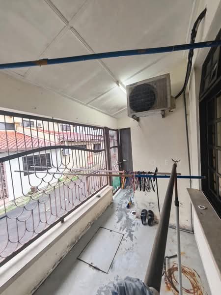1.5-storey Terraced House for Sale in Taman Pelangi Indah (Ulu Tiram) - Jessica Boey - Balcony - PropertyGuru.com.my