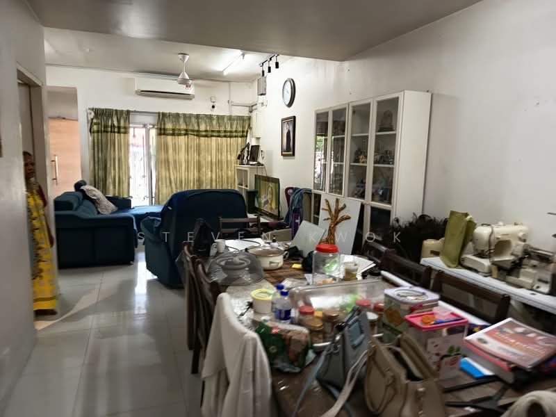 Rumah Teres 1 Tingkat untuk Dijual di Petaling Jaya (Selangor) - Steven Kwok - Living Room - PropertyGuru.com.my
