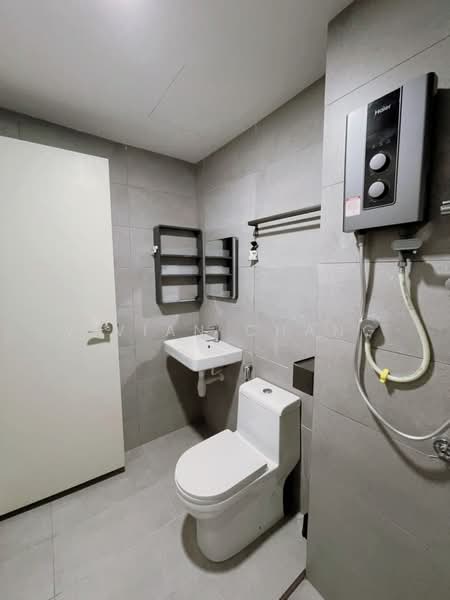 Service Residence for Rent at Vivo Executive Apartment - Vivian Chang - Bathroom - PropertyGuru.com.my