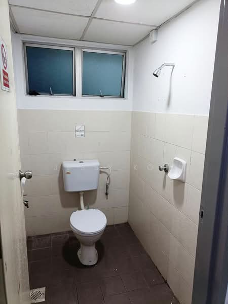 Shop for Rent in Taman Desa Tebrau (Tebrau) - Jessy Koh - Bathroom - PropertyGuru.com.my