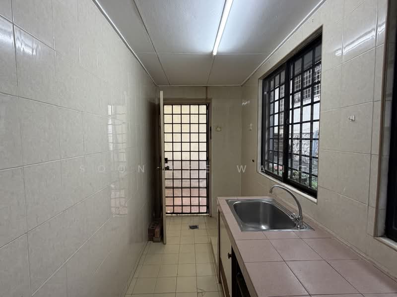 Rumah Teres 2 Tingkat untuk Dijual di Bandar Utama (Selangor) - Soon Lee Wang - Kitchen - PropertyGuru.com.my