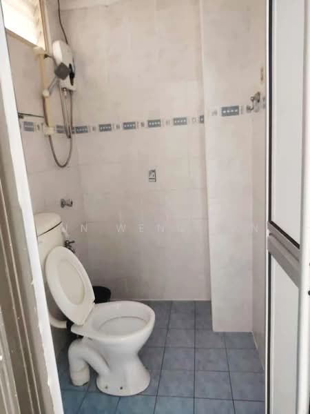 Apartment for Rent at Villa Krystal @ Bandar Selesa Jaya - Jun Weng Tan - Bathroom - PropertyGuru.com.my