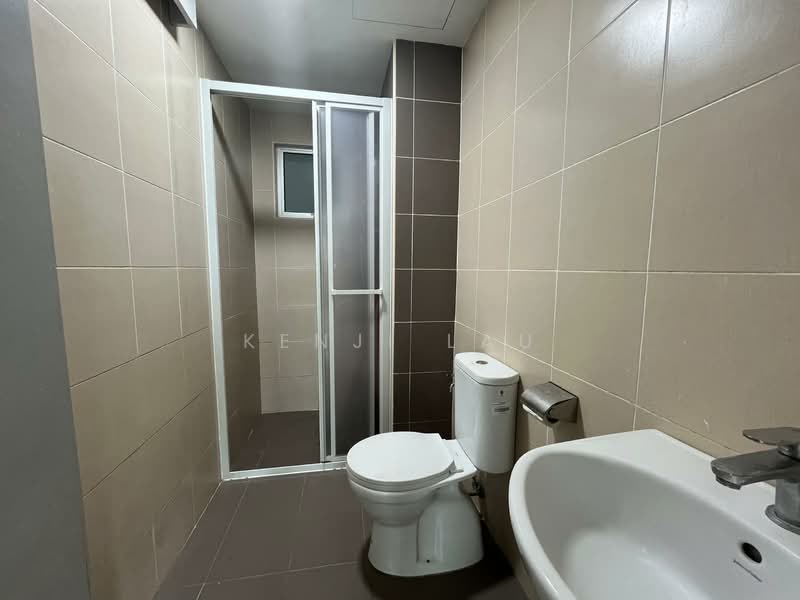 Service Residence for Sale at Razak City Residences (RC Residences) - Kenji Lau - Bathroom - PropertyGuru.com.my