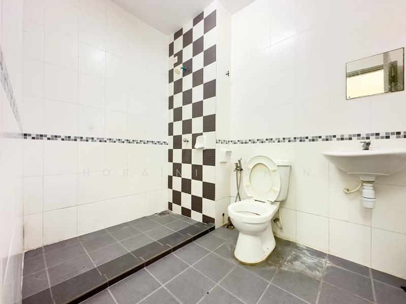 2-storey Terraced House for Sale in Aman Putri (Sungai Buloh) - Noraini Dahan - PropertyGuru.com.my