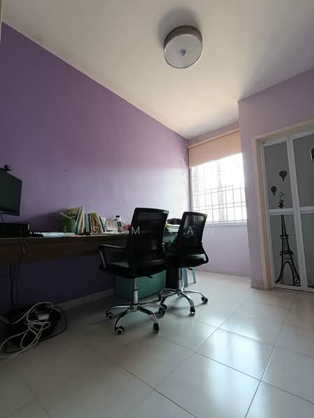 2-storey Terraced House for Sale at Taman Sri Pulai Perdana - Sam Tan - Study - PropertyGuru.com.my