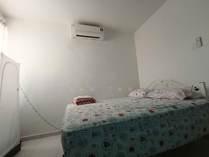 2-storey Terraced House for Sale at Taman Sri Pulai Perdana - Sam Tan - Bedroom - PropertyGuru.com.my