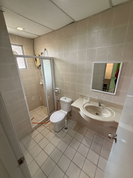 Condominium for Sale at Greenview Residence - Kelton Seet - Bathroom - PropertyGuru.com.my