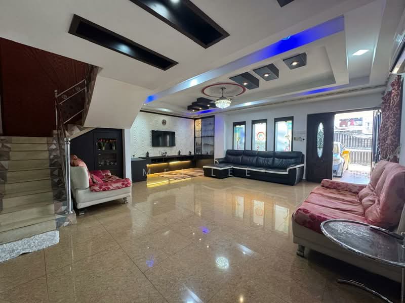 Residential Land for Sale in Taman Desa Jaya (Johor Bahru) - Mei Lee - Living Room - PropertyGuru.com.my