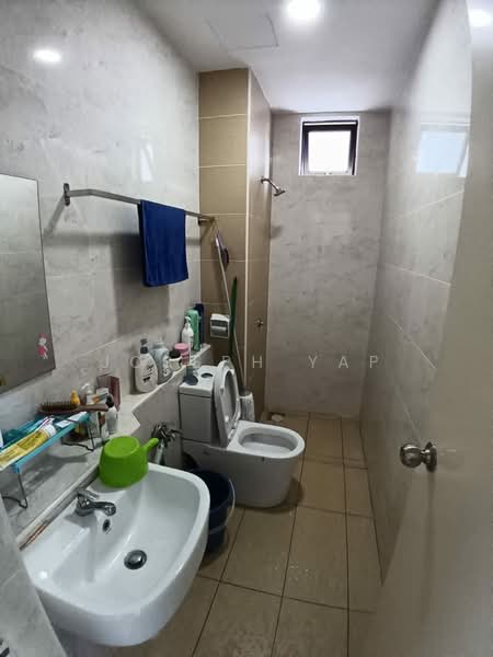 Service Residence for Sale at D'Summit Residences - Joseph Yap - Bathroom - PropertyGuru.com.my
