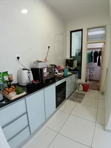 Service Residence for Sale at D'Summit Residences - Joseph Yap - Kitchen - PropertyGuru.com.my
