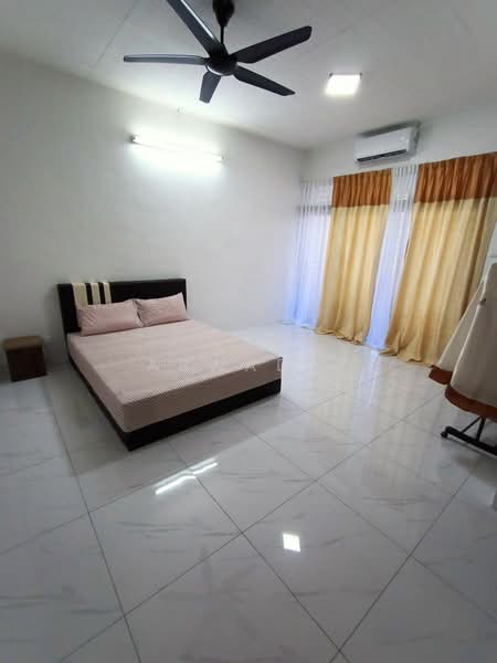 2-storey Terraced House for Sale in Taman Sri Tunas (Bayan Lepas) - Aswad . - Bedroom - PropertyGuru.com.my