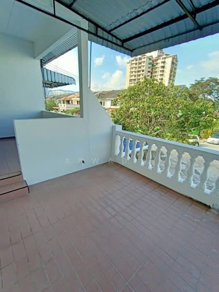 2-storey Terraced House for Sale in Taman Sri Tunas (Bayan Lepas) - Aswad . - Balcony - PropertyGuru.com.my