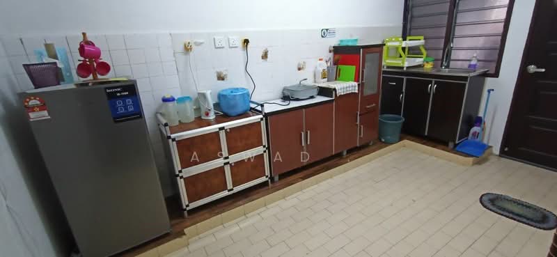 2-storey Terraced House for Sale in Taman Sri Tunas (Bayan Lepas) - Aswad . - Kitchen - PropertyGuru.com.my
