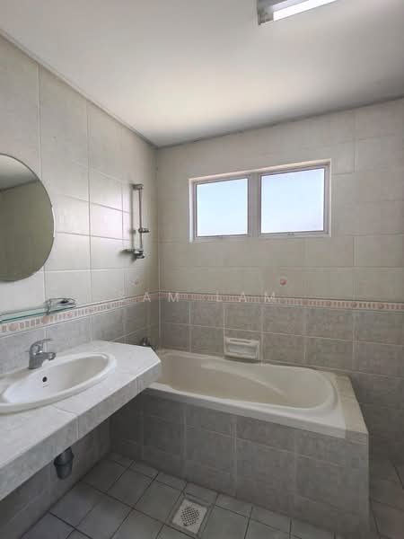 Condominium for Sale at Damaipuri - Sam Lam - Bathroom - PropertyGuru.com.my