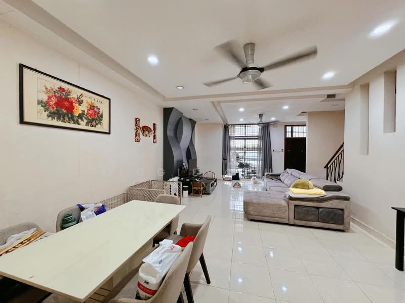Taman Austin Perdana untuk Untuk Dijual - RM 760,000, Apr 2026 - Living Room - PropertyGuru.com.my