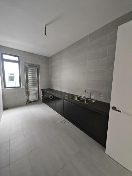 TAMAN PUNCAK SELATAN untuk Untuk Dijual - RM 900,000, Apr 2026 - Kitchen - PropertyGuru.com.my