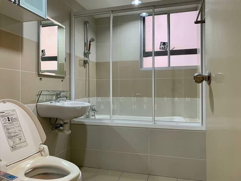 Condominium for Rent at Mont Kiara Pines - Ian Marcus Tan Guan Hee - Bathroom - PropertyGuru.com.my