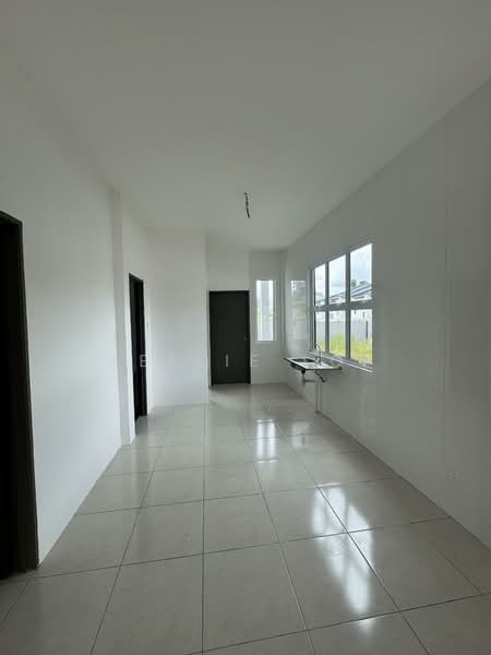 Freehold Single Storey Terrace Corner Unit @ Kota Padawan RM498K untuk Untuk Dijual - RM 498,000, Apr 2026 - PropertyGuru.com.my