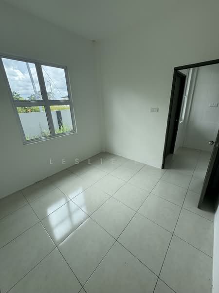 Freehold Single Storey Terrace Corner Unit @ Kota Padawan RM498K untuk Untuk Dijual - RM 498,000, Apr 2026 - PropertyGuru.com.my