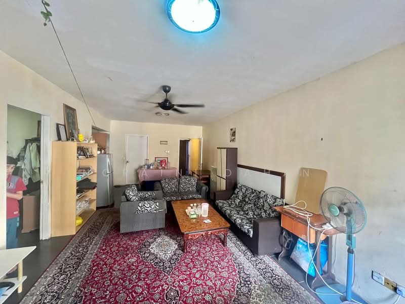 Lakeview Apartments untuk Untuk Dijual - RM 250,000, Apr 2026 - Living Room - PropertyGuru.com.my