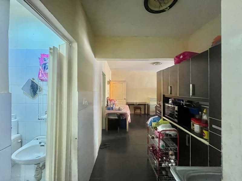 Lakeview Apartments untuk Untuk Dijual - RM 250,000, Apr 2026 - Interior - PropertyGuru.com.my