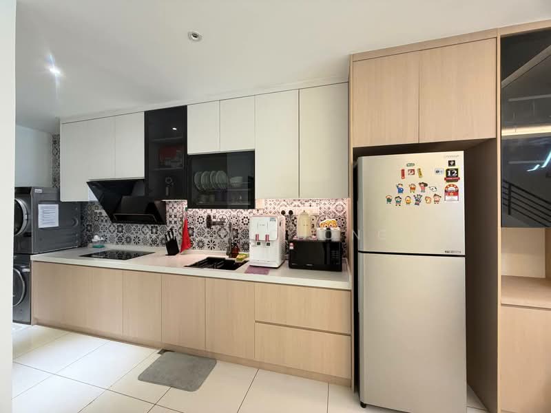 Taman Sutera untuk Untuk Dijual - RM 1,100,000, Apr 2026 - Kitchen - PropertyGuru.com.my
