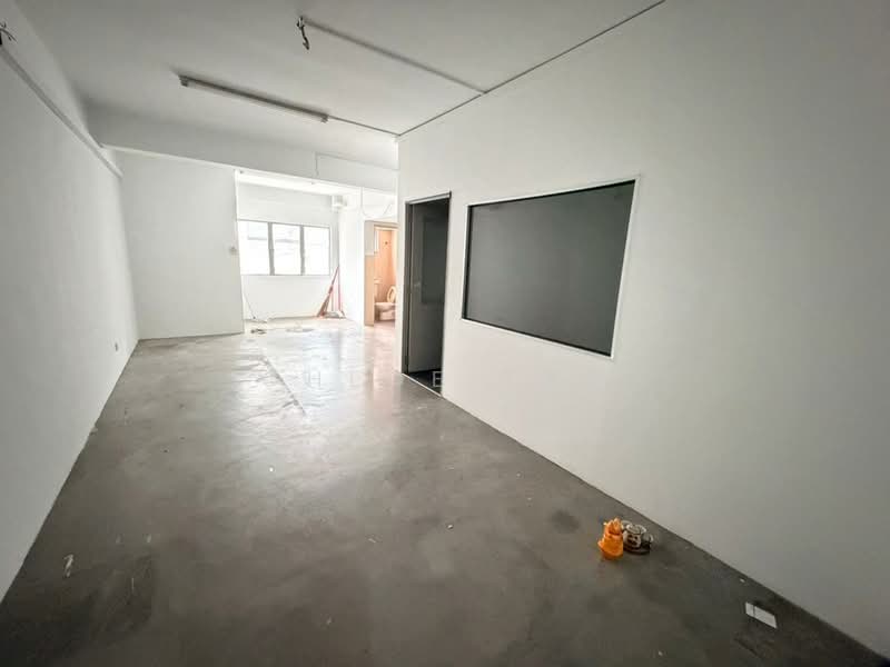 Shop / Office for Rent in Setia Alam (Selangor) - Chloe Tan - Interior - PropertyGuru.com.my