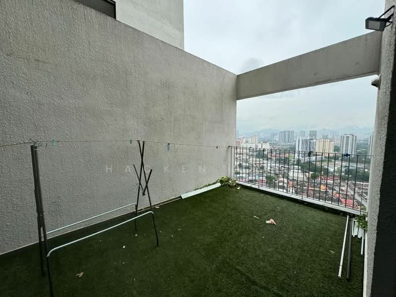 Servis Apartment untuk Disewa di The Era @ Duta North - Hacken Gan - Balcony - PropertyGuru.com.my