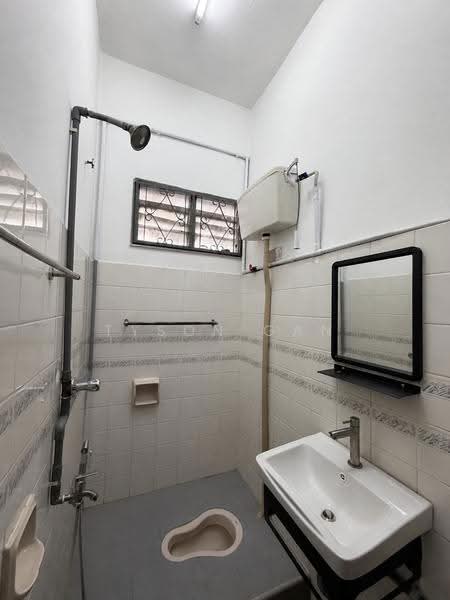 Rumah Teres untuk Dijual di Usj 12 (Subang Jaya) - Tyson Gan - Bathroom - PropertyGuru.com.my