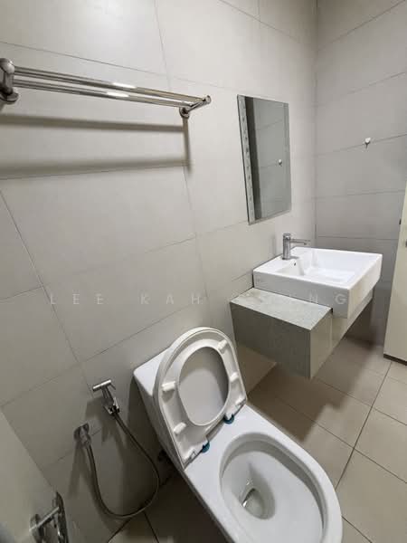 Service Residence for Sale at Sfera Residency - Lee Kah Shing - Bathroom - PropertyGuru.com.my