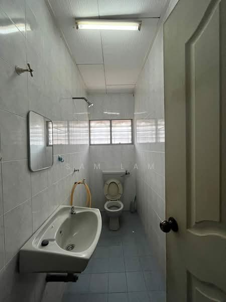 2-storey Terraced House for Sale in New Pasir Puteh (Ipoh) - Sam Lam - Bathroom - PropertyGuru.com.my