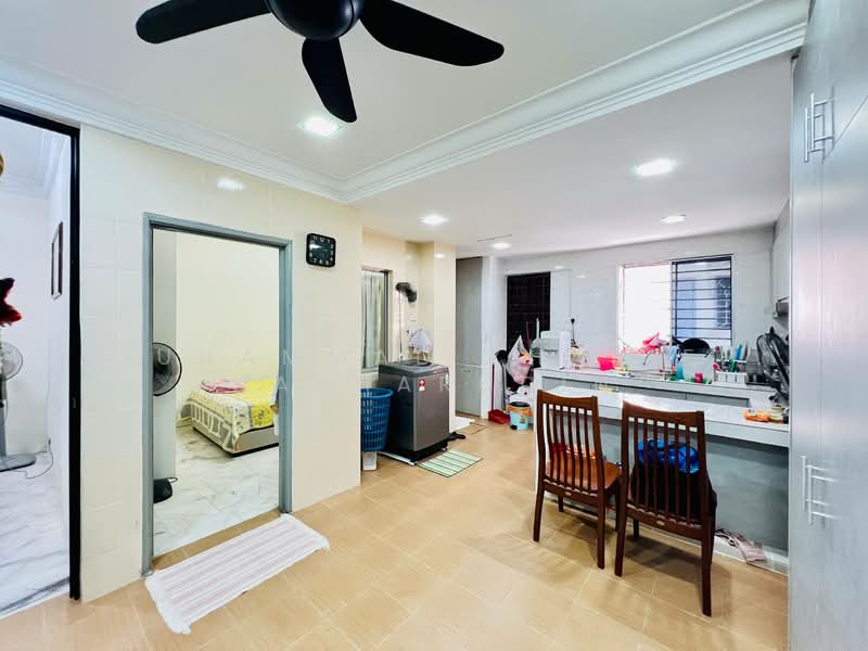 2-storey Terraced House for Sale in Taman Universiti (Bangi) - Muhammad Zhariff Nasharudin - Bedroom - PropertyGuru.com.my