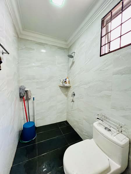 2-storey Terraced House for Sale in Taman Universiti (Bangi) - Muhammad Zhariff Nasharudin - Bathroom - PropertyGuru.com.my