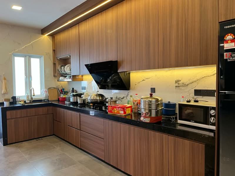 Semi-Detached House for Sale in Bandar Kulai (Kulai) - Eric Tee - Kitchen - PropertyGuru.com.my