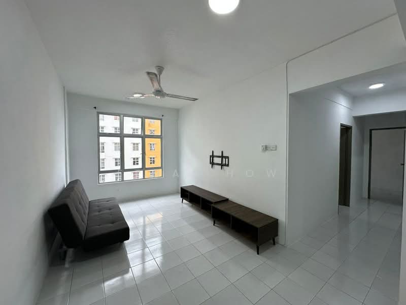 Apartment for Rent at Pangsapuri Pulai Mutiara - Ethan How - Living Room - PropertyGuru.com.my