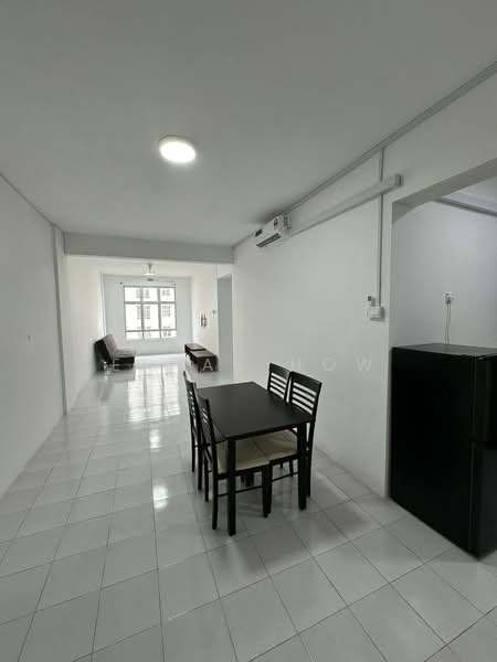 Apartment for Rent at Pangsapuri Pulai Mutiara - Ethan How - PropertyGuru.com.my